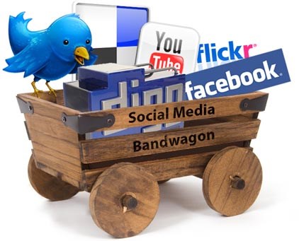 5 reasons you need a social media manager